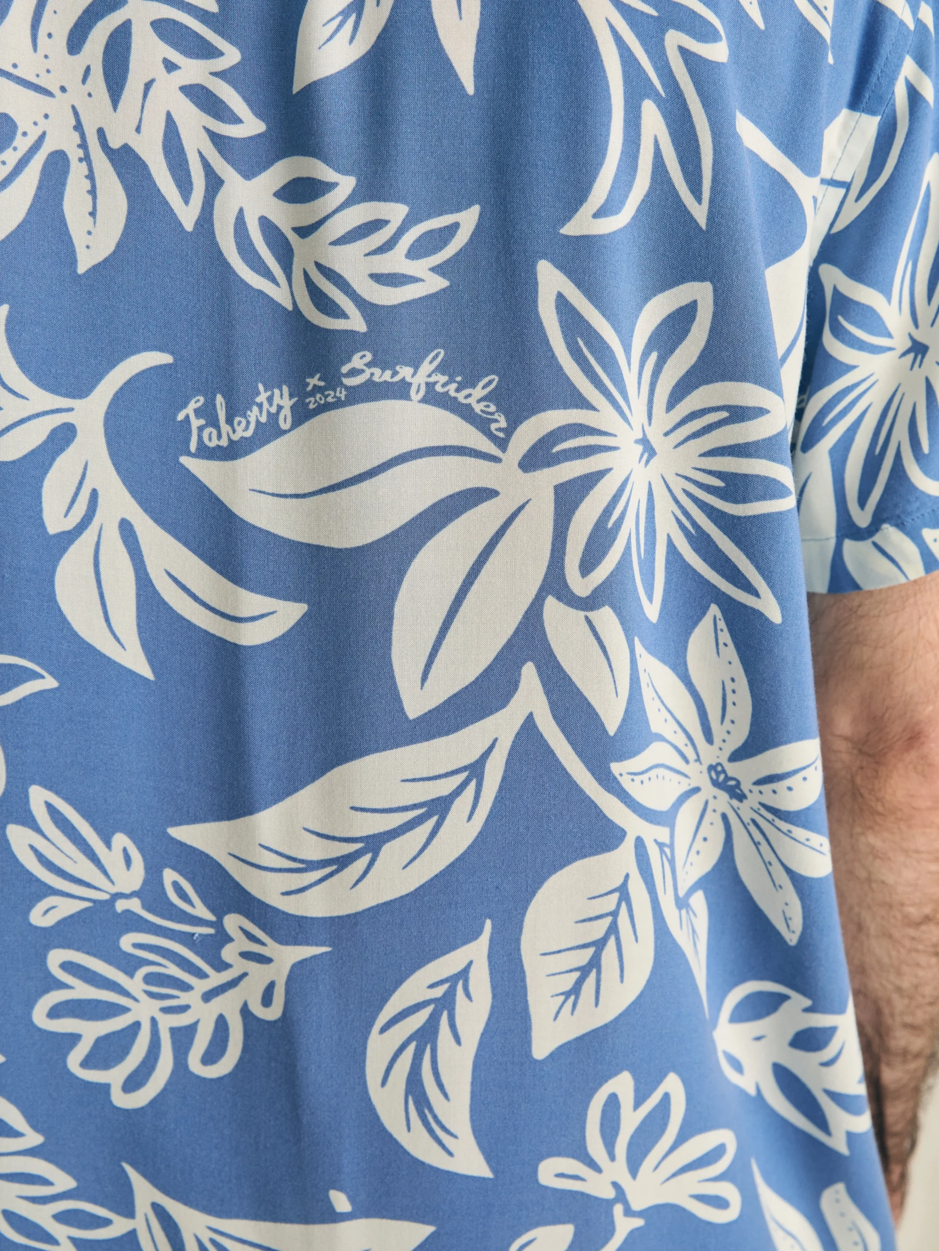 Faherty Brand Short-Sleeve Surfrider Rayon Camp Shirt -^ Shirts