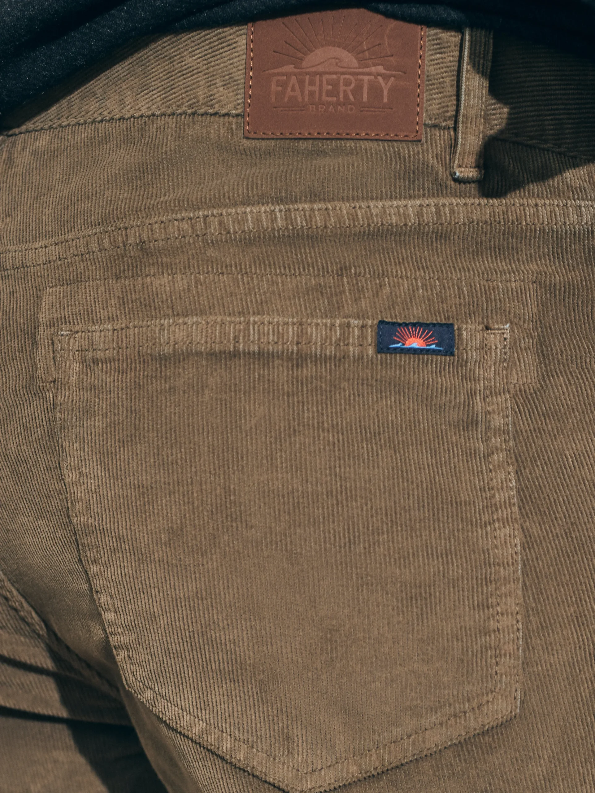 Faherty Brand Stretch Corduroy 5-Pocket Pant (32" Inseam) -^ Pants