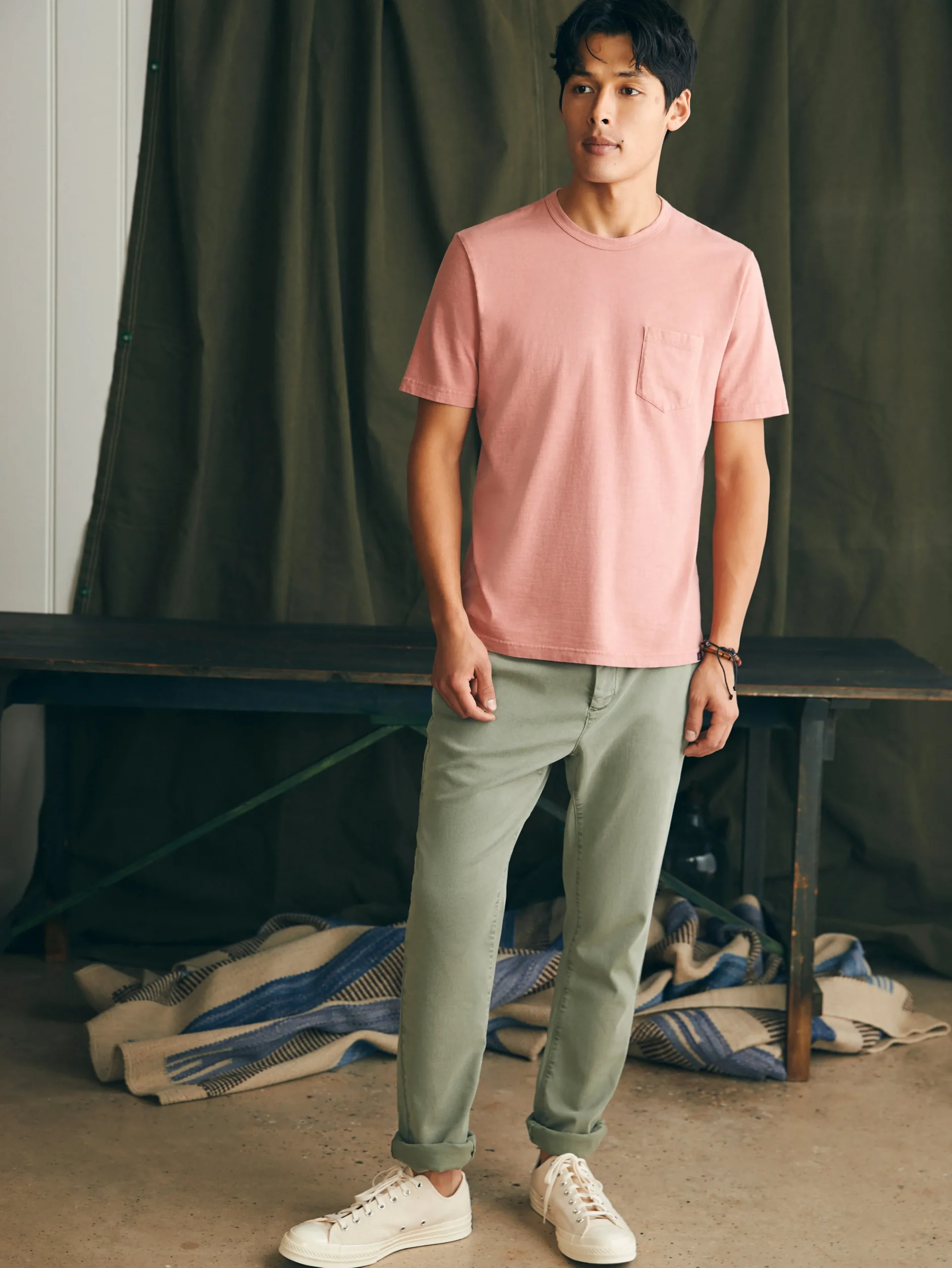 Faherty Brand Sunwashed Pocket Tee -^ T-Shirts & Henleys